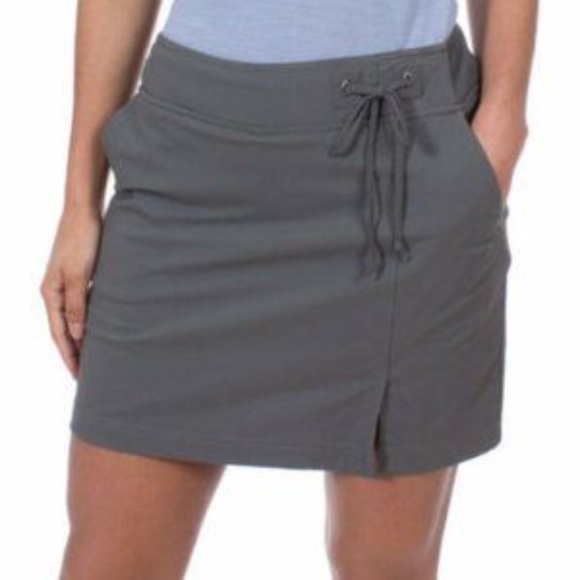 Royal Robbins Pants - SOLD* ROYAL ROBBINS | Jammer II Hiking Skort Gray